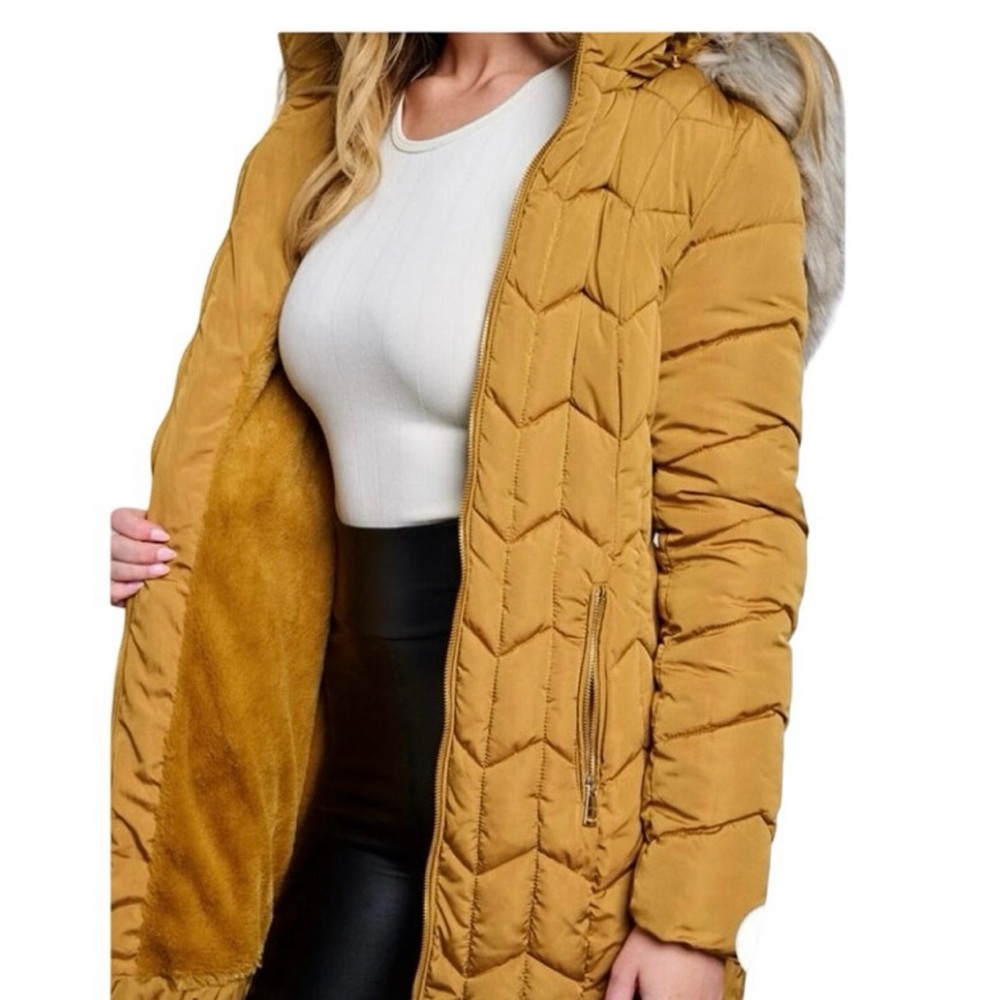 NWT Quilted Puffer Jacket w/ Faux Fur Hood
SM/MED/LG Available! - Picture 11 of 13